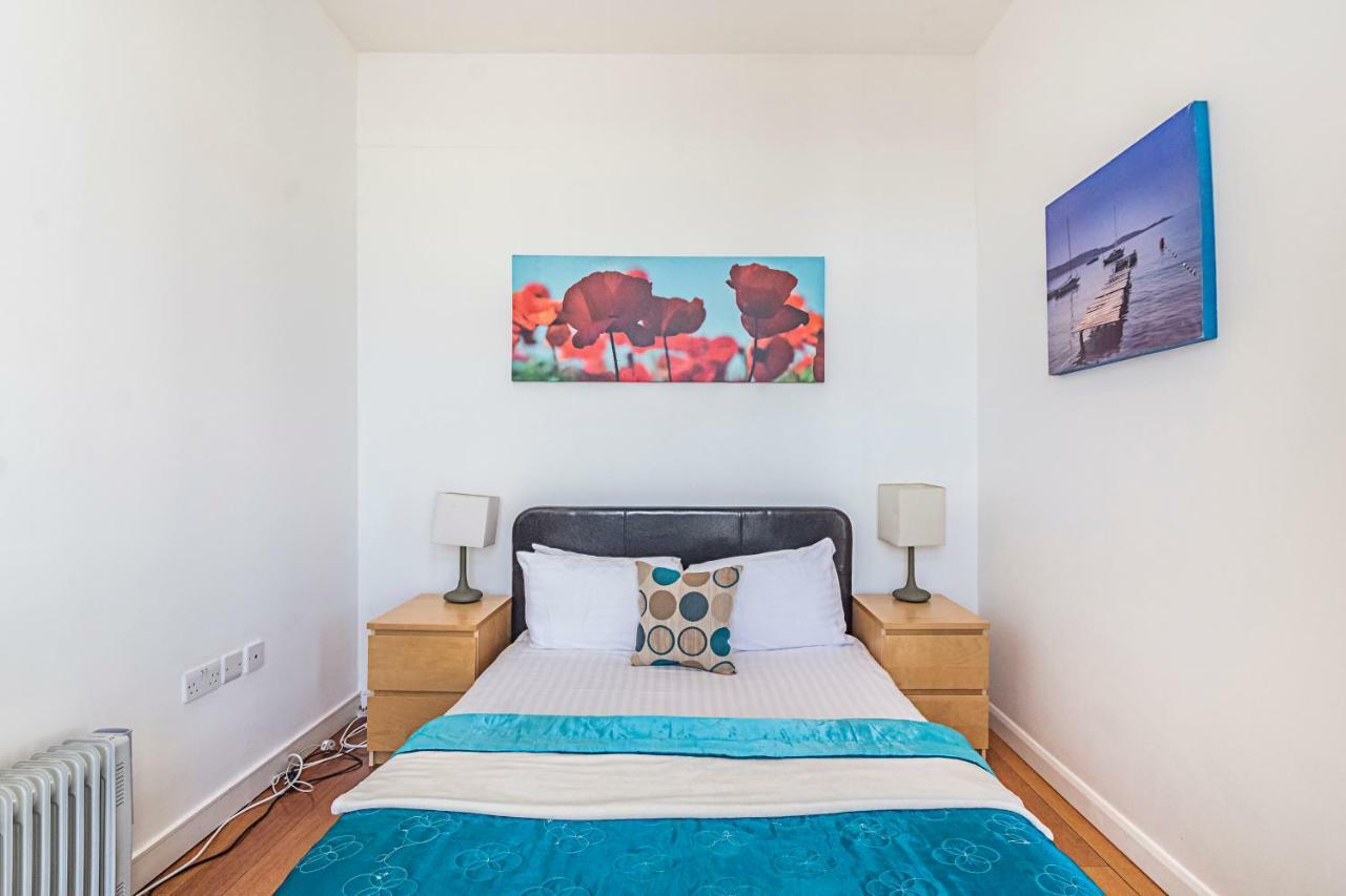 Splendid 3 Bedroom Apartment in Angel/Kings Cross Londen Buitenkant foto