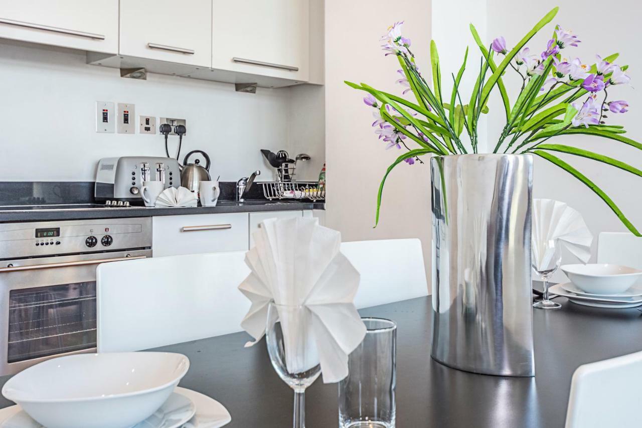 Splendid 3 Bedroom Apartment in Angel/Kings Cross Londen Buitenkant foto